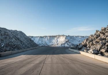 Quy trình tái chế nhôm phế liệu toàn diện: Từ thu gom đến tái sản xuất